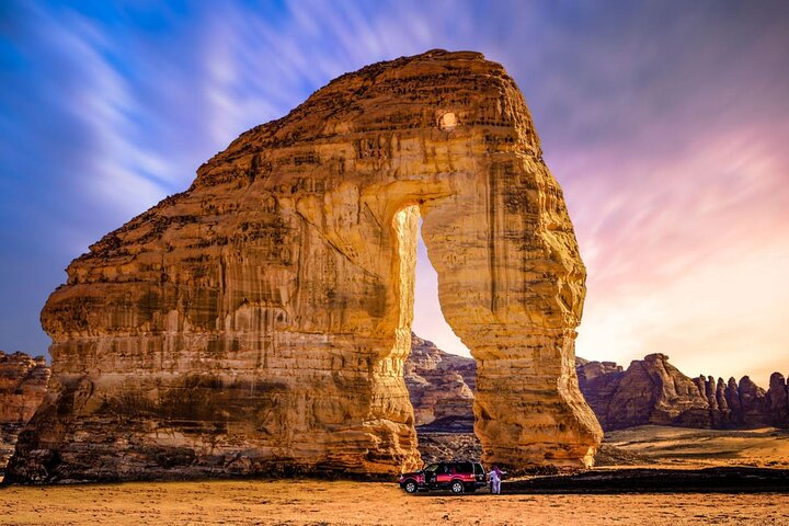 Elephant Rock in Al Ula - saudidiscovery.com